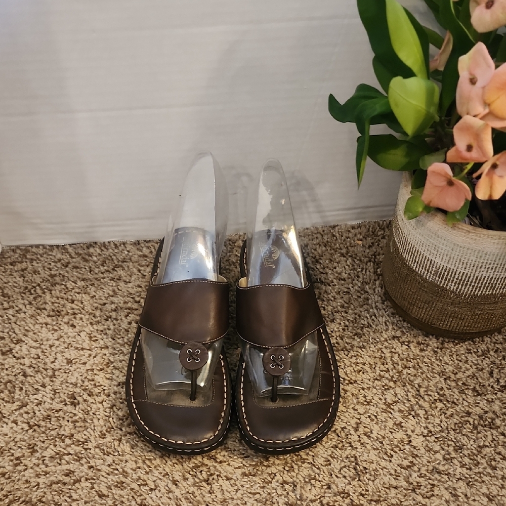 Bjorndal Elegant Brown Women's Loafers Sz 7.5